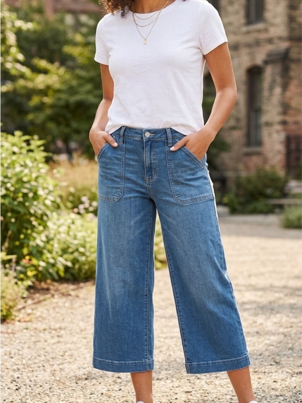 Time and Tru High-Rise Wide-Leg Jeans in Blue